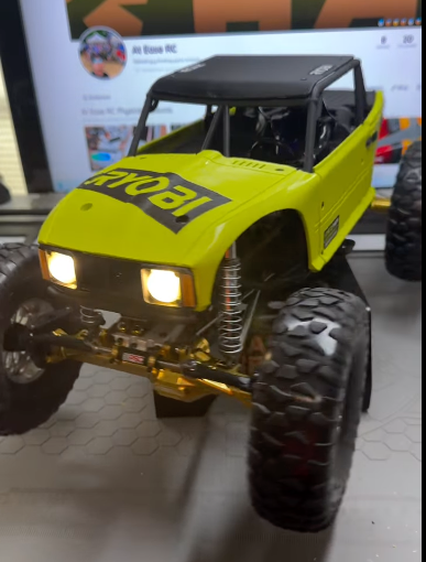 82R Sport Low-Profile Classic Scale LED Headlight Kit